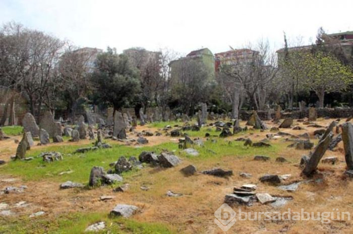 Alanya'daki 500 gizemli mezar sırrını koruyor