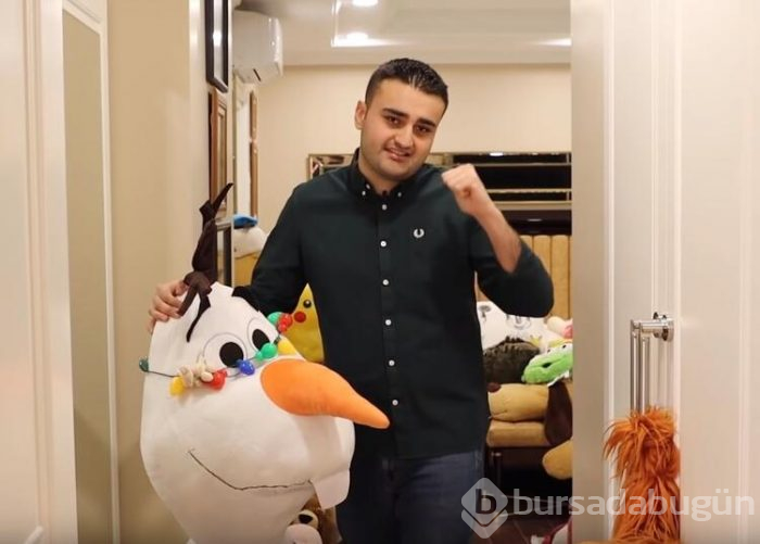 CZN Burak'ın oyuncaklarının fiyatı 100 - 150 bin TL!