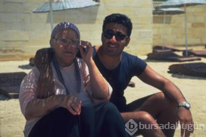 Ünlü oyuncu annesinin kopyası! 