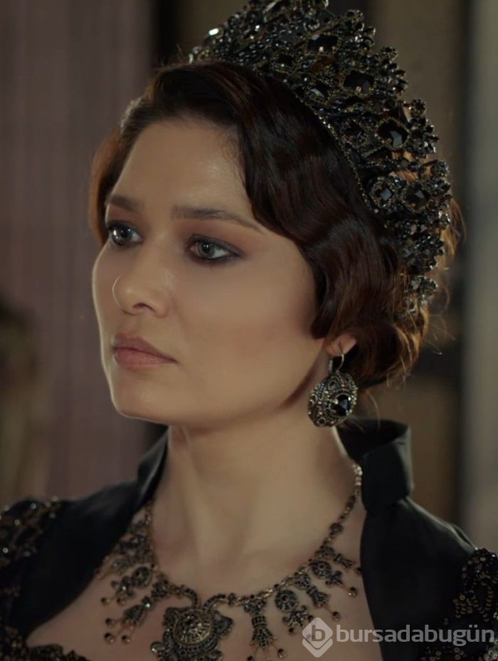 Nurgül Yeşilçay, yaşlılara yapılanlara tepki gösterdi