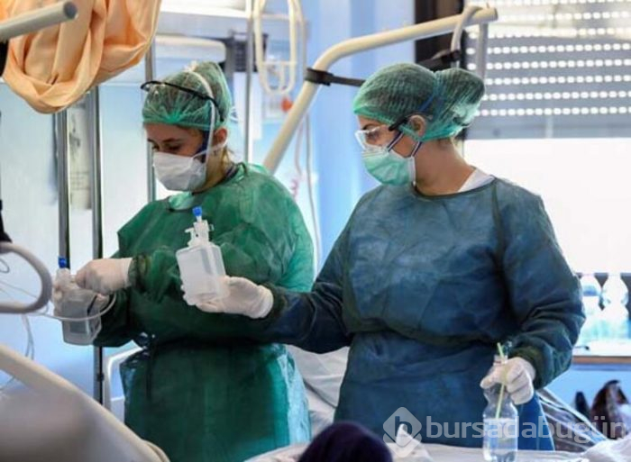 Virüsü başkalarına bulaştırdığını düşünen hemşire intihar etti