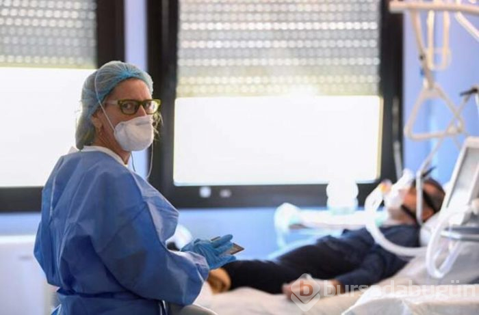 Virüsü başkalarına bulaştırdığını düşünen hemşire intihar etti