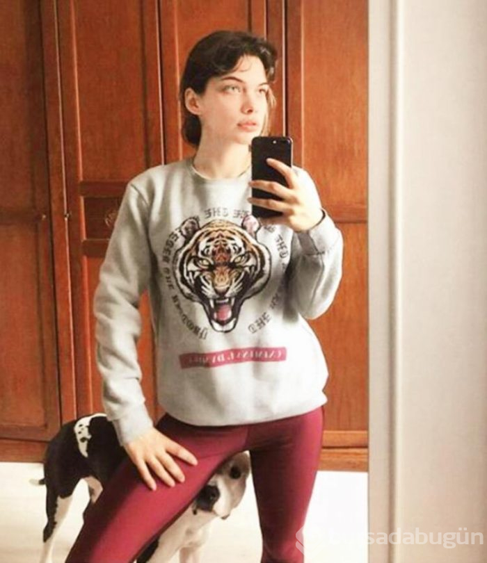 Ece Seçkin sıkıntıdan kendini streçledi!