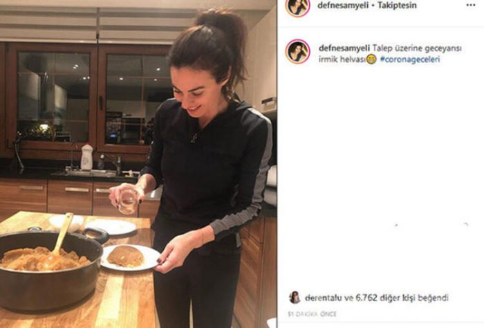 Defne Samyeli, karantinada gece yarısı irmik helvası yaptı
