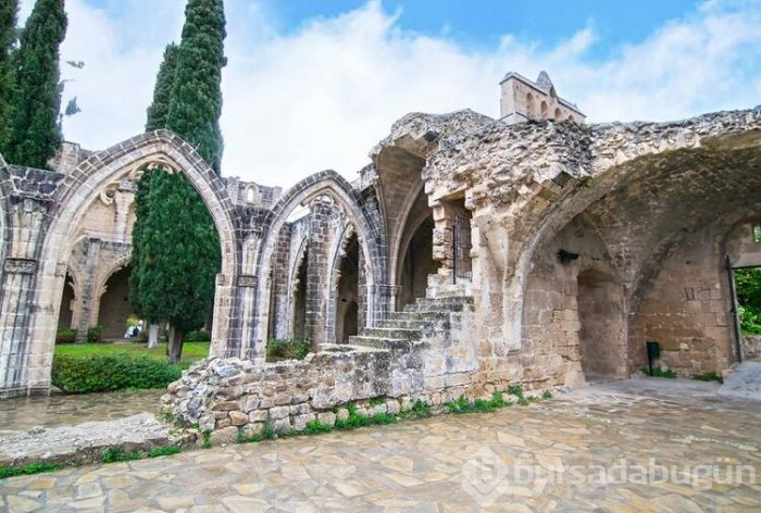 Gotik mimarinin en güzeli: Bellapais Manastırı
