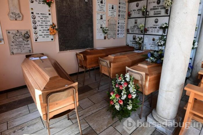 İtalya'da COVID-19 cenazeleri vatandaşta travma yarattı! 