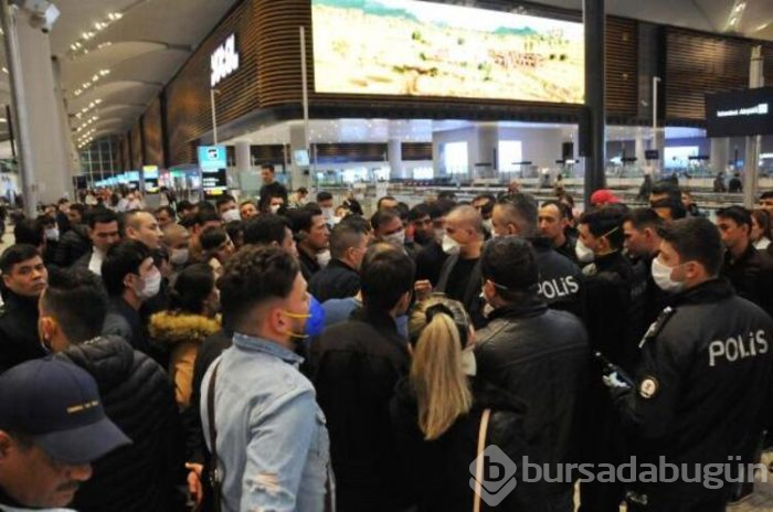 Havalimanı'nda bekletilen yabancı yolcular otobüslerle Karabük'e gönderildi