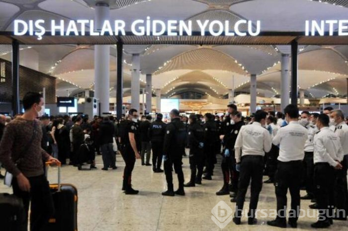 Havalimanı'nda bekletilen yabancı yolcular otobüslerle Karabük'e gönderildi