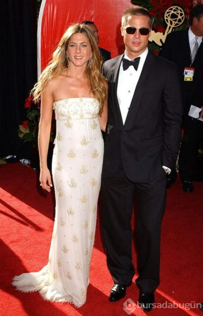 Brad Pitt ve eski aşkı ennifer Aniston arasında neler oluyor?