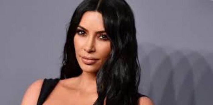 Demet Akalın ve Ebru Polat, Kim Kardashian'ın gönderisine 'lahmacun' yorumu yaptı