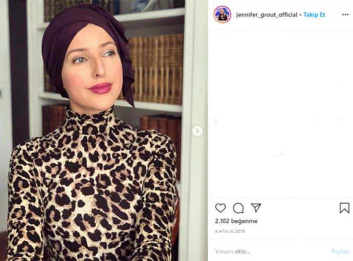 Amerikalı şarkıcı Jennifer Grout  Ayet-El Kürsi okudu