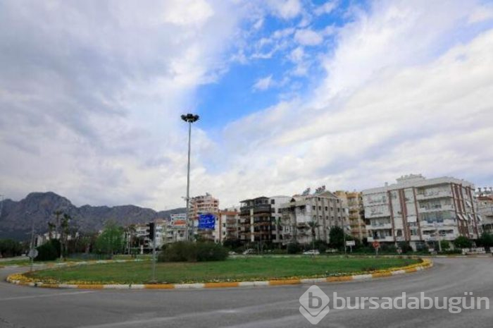 Antalya'nın dünyaya açılan kapısı bomboş kaldı!