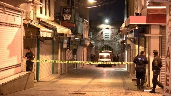 Kapalı çarşıda kuyumcu soygunu
