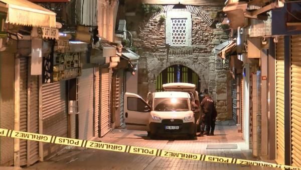 Kapalı çarşıda kuyumcu soygunu