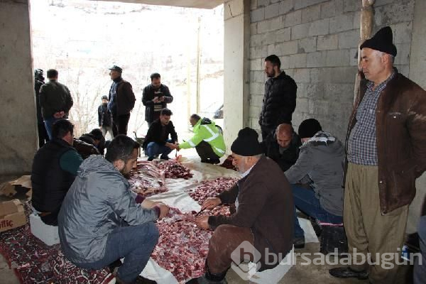Korona virüsün bitmesi için kurban kestiler! 