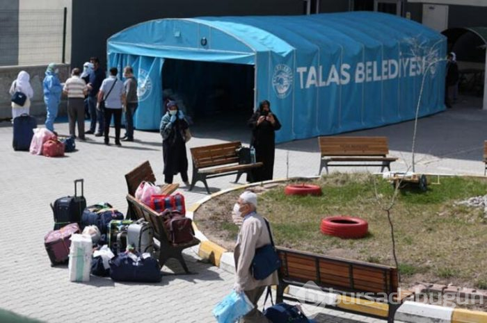 Umreciler eve dönüyor