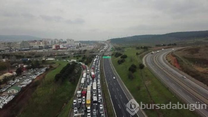 İstanbul'a giriş çıkış kuyruğu