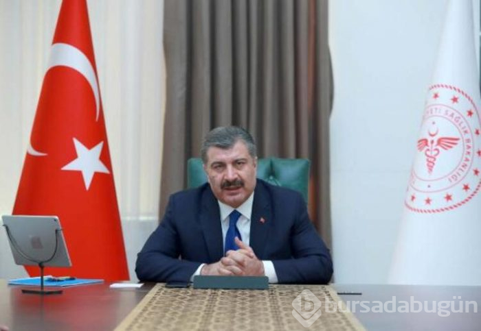 Fahrettin Koca, koronavirüs hastalarını tedavi eden hekimlerle görüştü