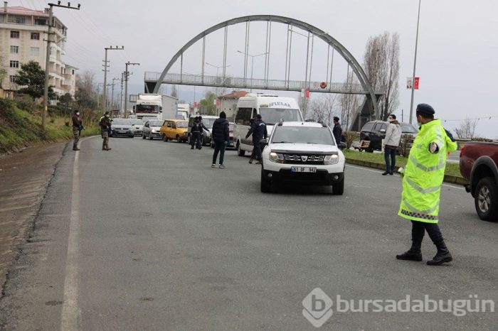 Virüs Rize'ye gitmelerine engel olamadı... Hasat, hastalıktan önemli