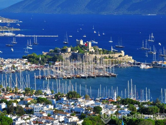 Bodrum'da 25 günde 125 bin araç giriş yaptı