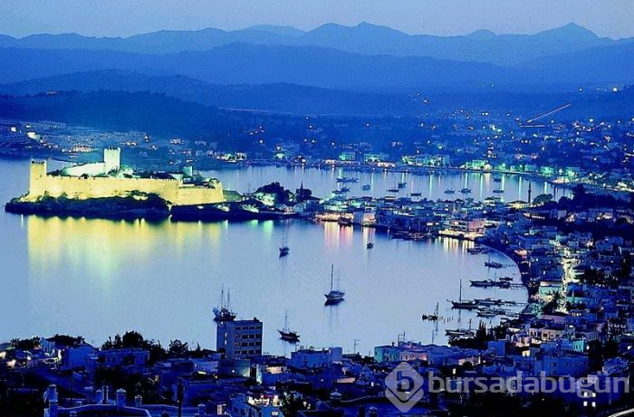 Bodrum'da 25 günde 125 bin araç giriş yaptı