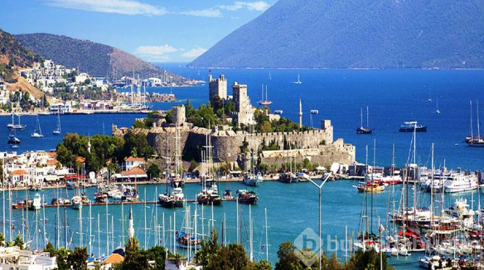 Bodrum'da 25 günde 125 bin araç giriş yaptı