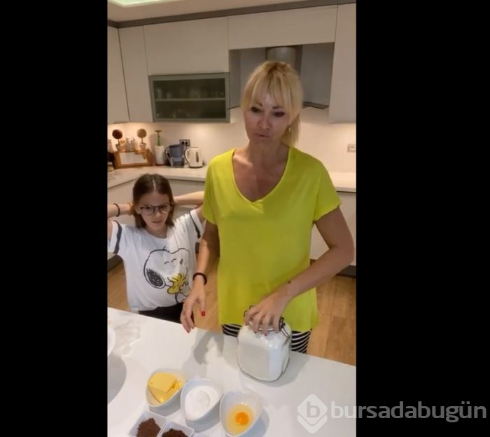 Pınar Altuğ, instagramda takipçilerine öyle cevaplar verdi ki...
