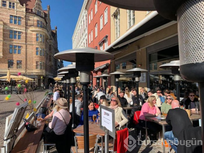 Stockholm'de insanlar kafeleri doldurdu!