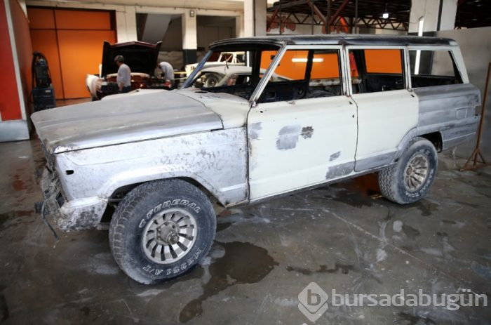 Hurdaya çıkmış klasik araçlara 'sihirli' dokunuş