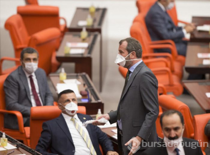 TBMM'de maskeli milletvekilleri