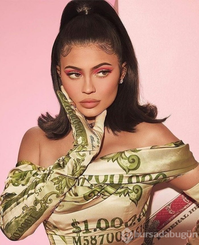 İşte dünyanın en genç milyarderi  Kylie Jenner hakkında bilinmeyenler