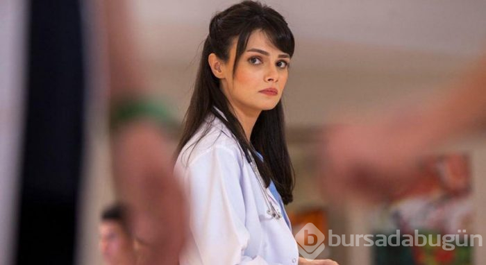 Mucize Doktor'un Nazlı'sı hayatının aşkıyla tiyatroda tanışmış