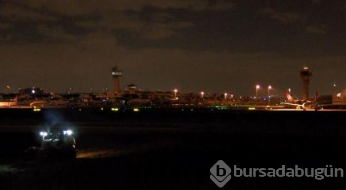 Salgın hastanelerindeki çalışmalar gece de devam etti