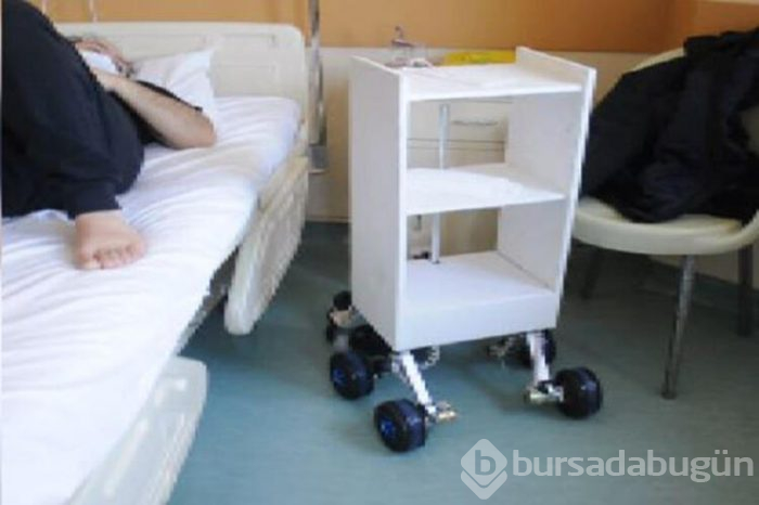 Corona virüse karşı robot devrede