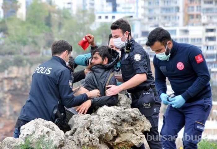 Dikkat çekmek için intihara kalkıştı! 