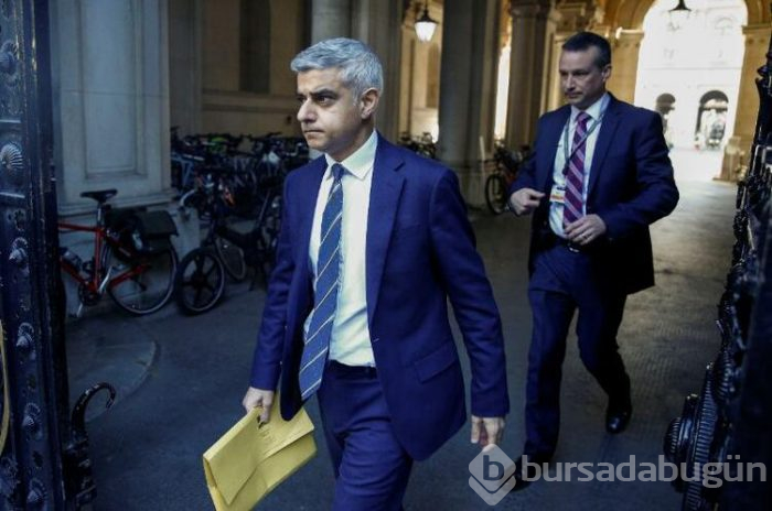 Sadiq Khan, corona virüs uyarılarını dinlemeyen Jose Mourinho'ya ateş püskürdü!
