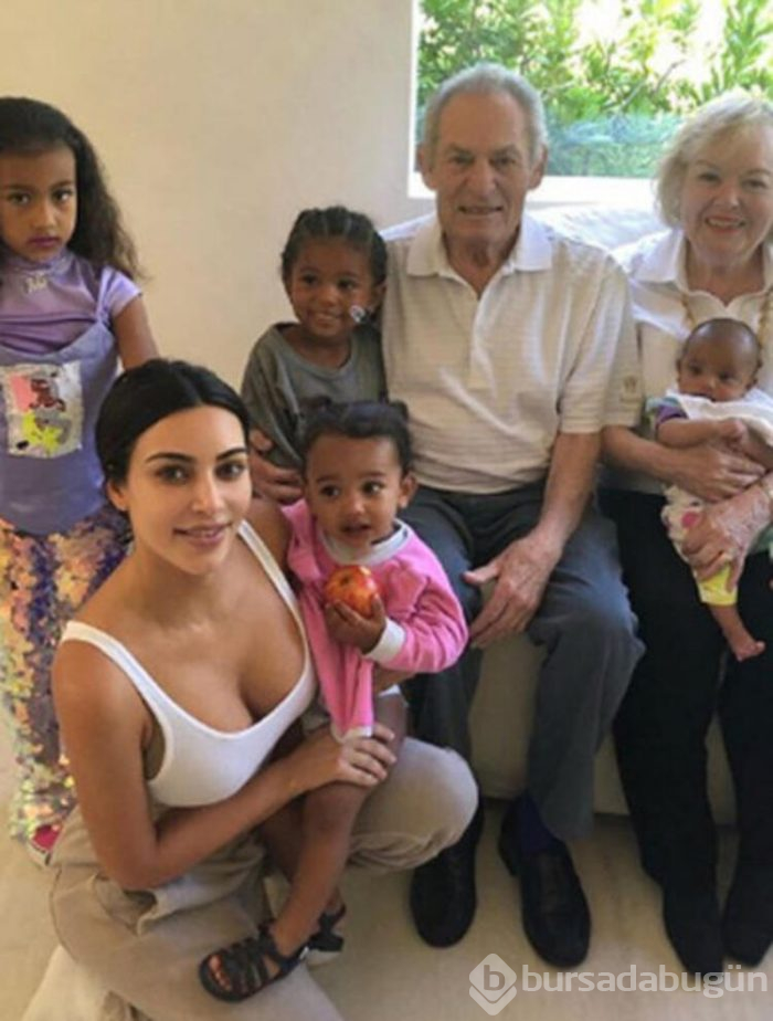 Kardashian: Bize öğrettiğin her şeyle gurur duyuyorum