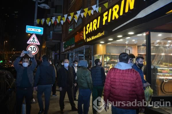 Sokağa çıkma yasağı ilan edildi, vatandaşlar dışarıya koştu!