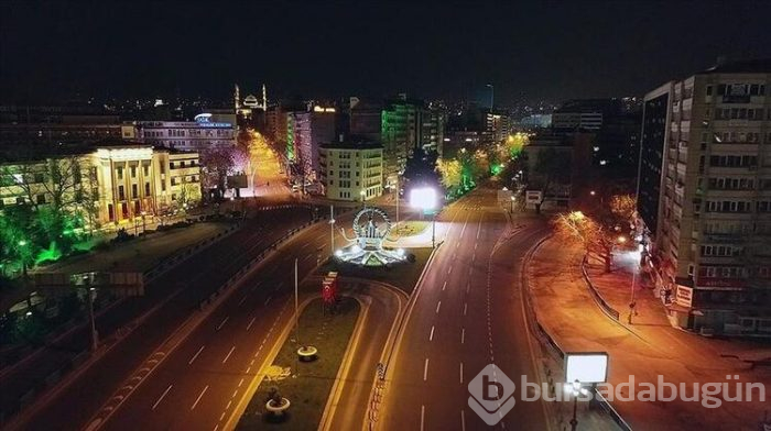 20 yaş altı ve 65 yaş üstü için sokağa çıkma yasağı devam ediyor mu?