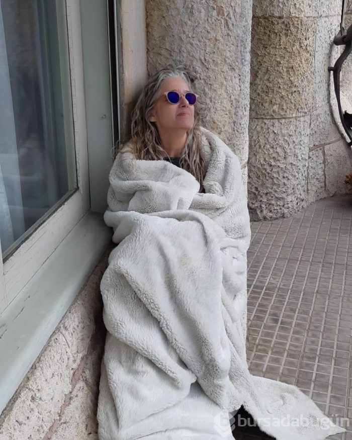 Turistlerin gözdesi La Pedrera binasında tek başına kaldı