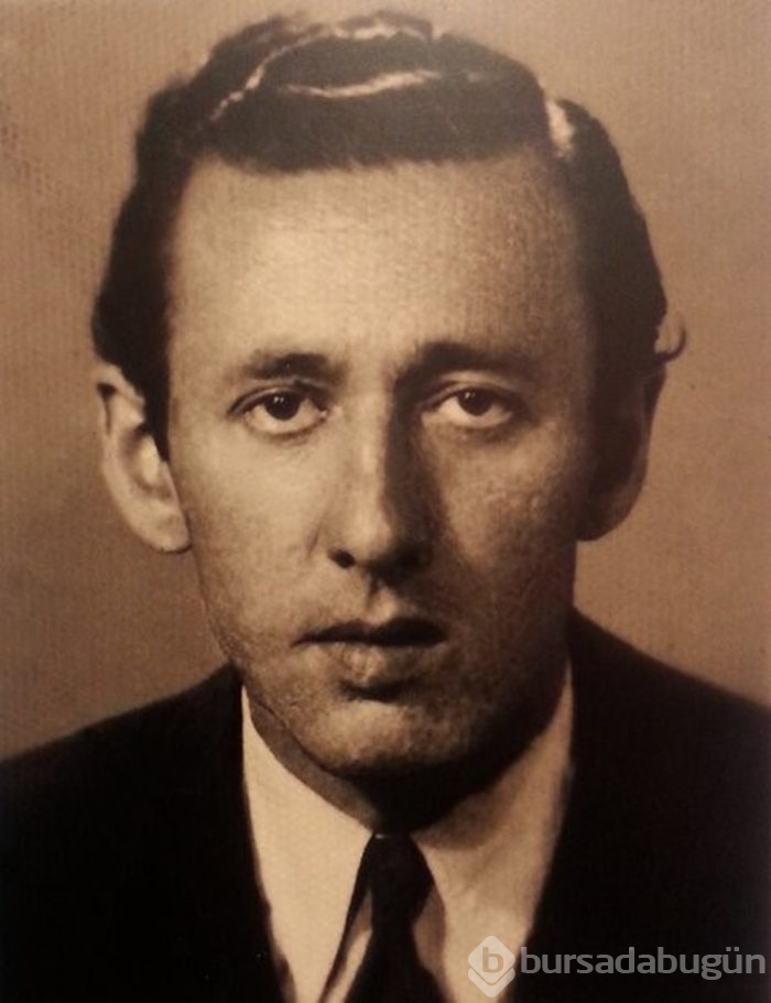 Bugün, Orhan Veli Kanık'ın 106. doğum günü