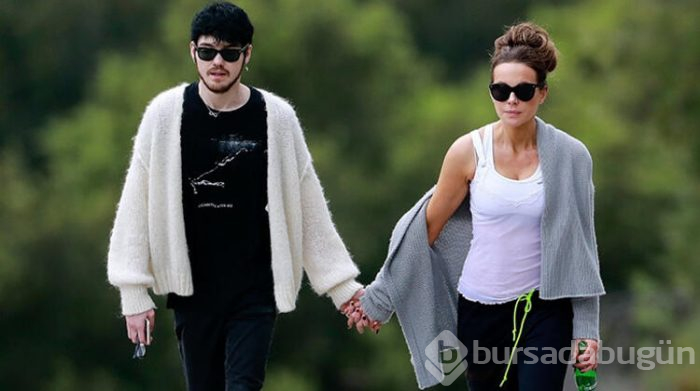 Kate Beckinsale ve küçük sevgilisi el ele