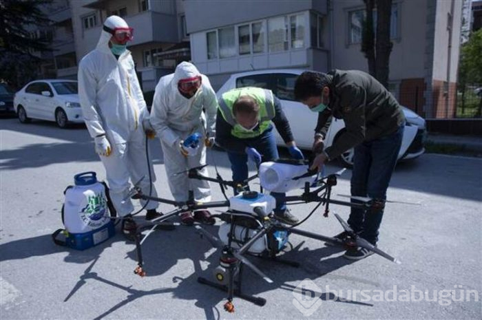 Drone ile havadan da dezenfekte ediliyor