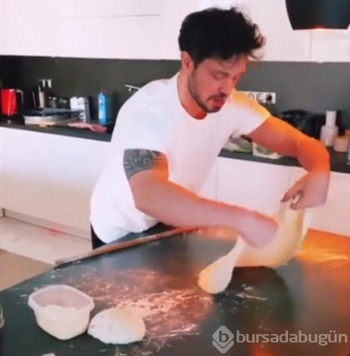 Murat Boz lahmacun yaptı! 