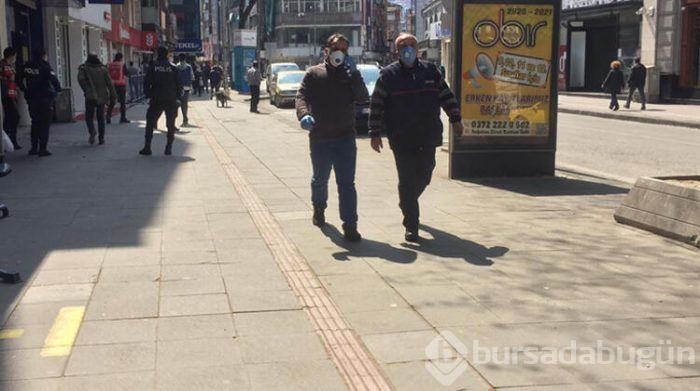 1,5 metreden yakın yürüyenlere 3 bin 180 lira ceza