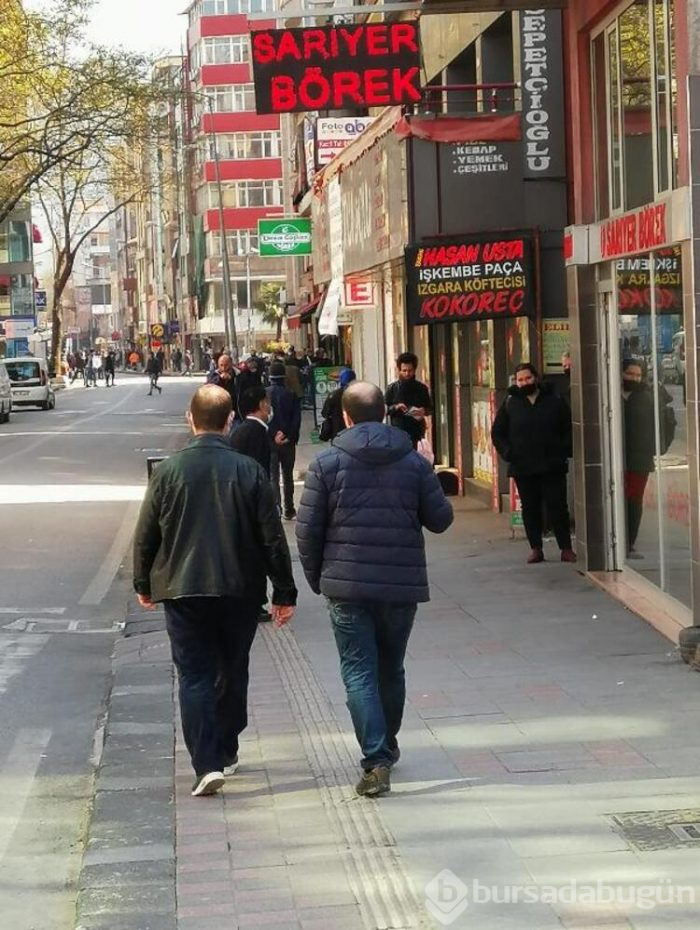 1,5 metreden yakın yürüyenlere 3 bin 180 lira ceza