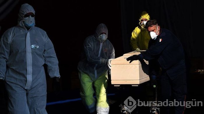 Sosyal mesafeyi korumayan yalnızca bir kişi hastalığı 406 kişiye bulaştırabilir!