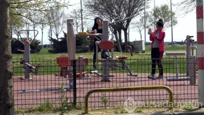 Avcılar'ın sahili de caddesi de dolu