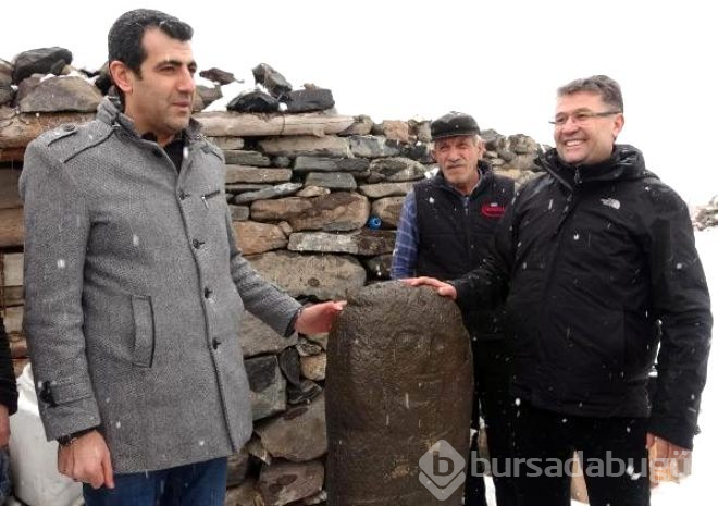 2 bin 500 yıllık heykel büyüledi