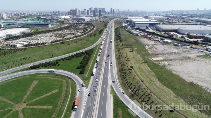 Trafik denetimi yüzünden kilometrelerce kuyruk oluştu